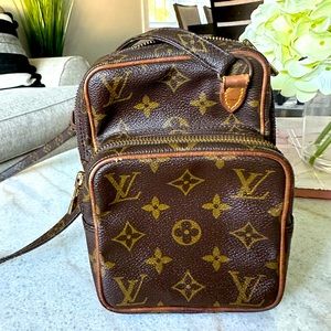 Louis Vuitton crossbody Amazone